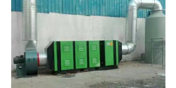 耀（yào）先環境教您一招——印刷廠油墨廢氣就交給<i style='color:red'>光解光（guāng）催化設備</i>吧！