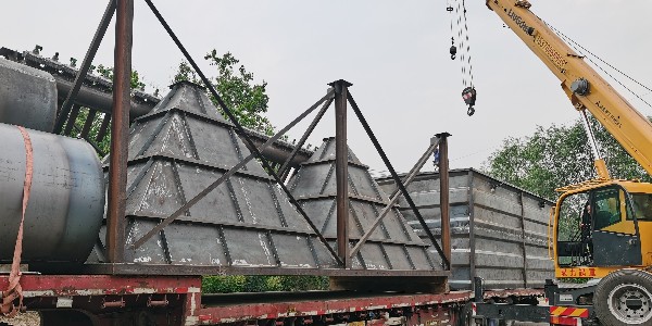 產品多樣化，訂單紛至遝來，除塵器（qì）廠家91香蕉视频環境濾筒式除塵（chén）器發貨安徽