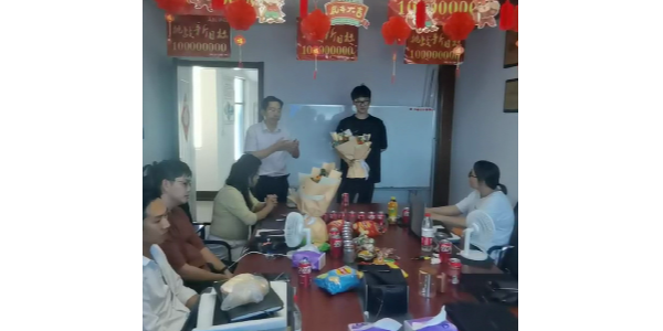 91香蕉视频環境9月銷售部表（biǎo）彰交（jiāo）流會：奮勇（yǒng）爭（zhēng）先創佳績（jì），再接再（zài）厲創新高