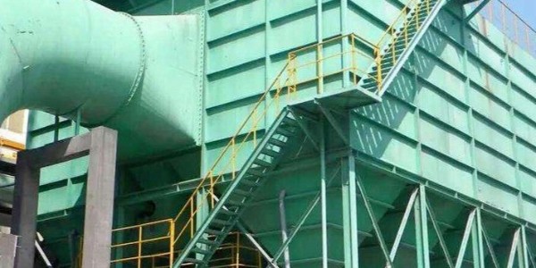 塑燒板除塵器過濾粉塵的（de）效果怎（zěn）麽樣（yàng）？廢氣處理廠家91香蕉视频（xiān）環境設備質量佳