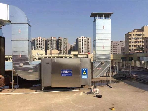 光氧（yǎng）催化設備