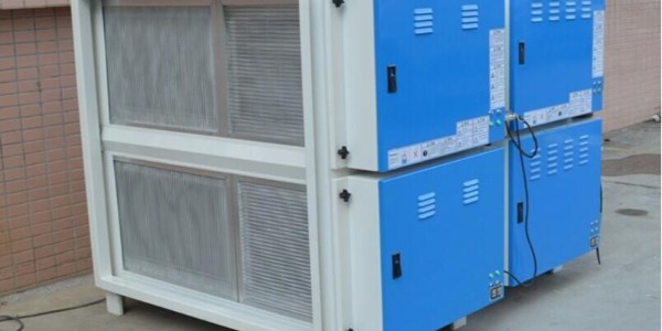 耀（yào）先光催化氧化設（shè）備