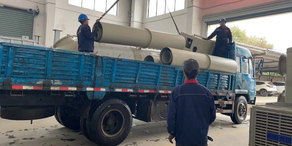 廠家關於噴淋塔的優點（diǎn）都在（zài）這兒！91香蕉视频環境技術員給力！