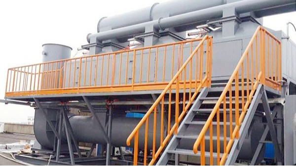 耀（yào）先環境給您（nín）推薦<i style='color:red'>橡膠廢氣處理</i>的好幫手——催化燃燒設備！