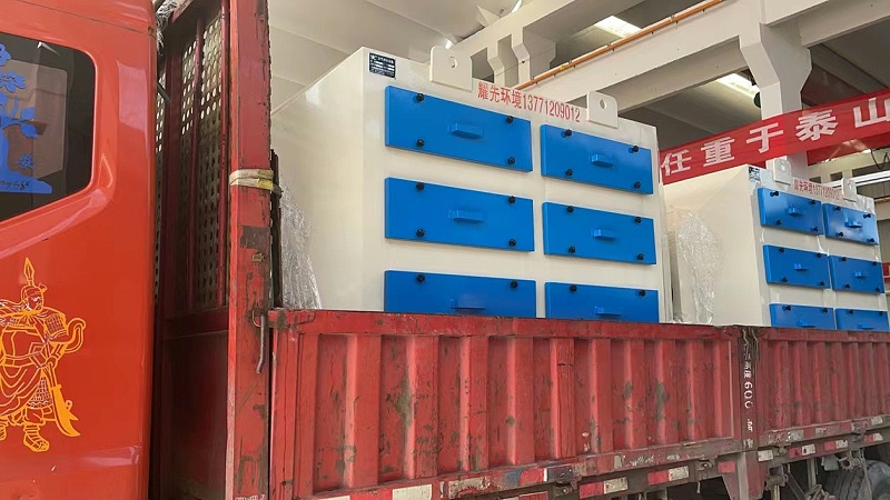 活性（xìng）炭吸附設備