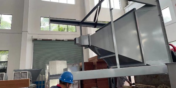 除（chú）塵（chén）器廠家